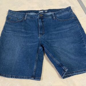 Lee regular fit mid rise bermuda denim shorts Plus size